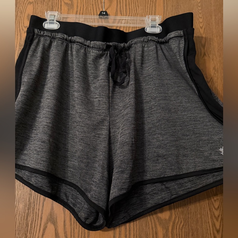 Tek Gear Women's Black and Gray Athletic Shorts